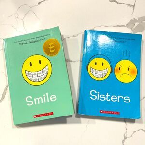 Raina Telgemeier | Sisters and Smile Books Set Paperback